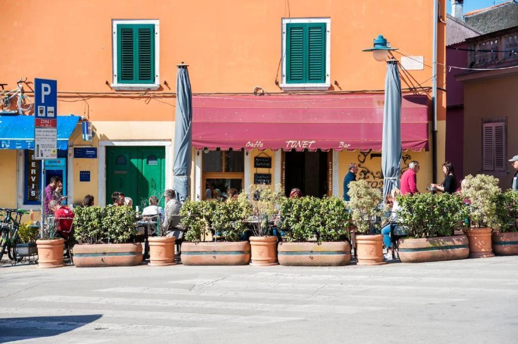Modern And Cozy Apartments Salt & Pepper In Heart Of Rovinj Bagian luar foto