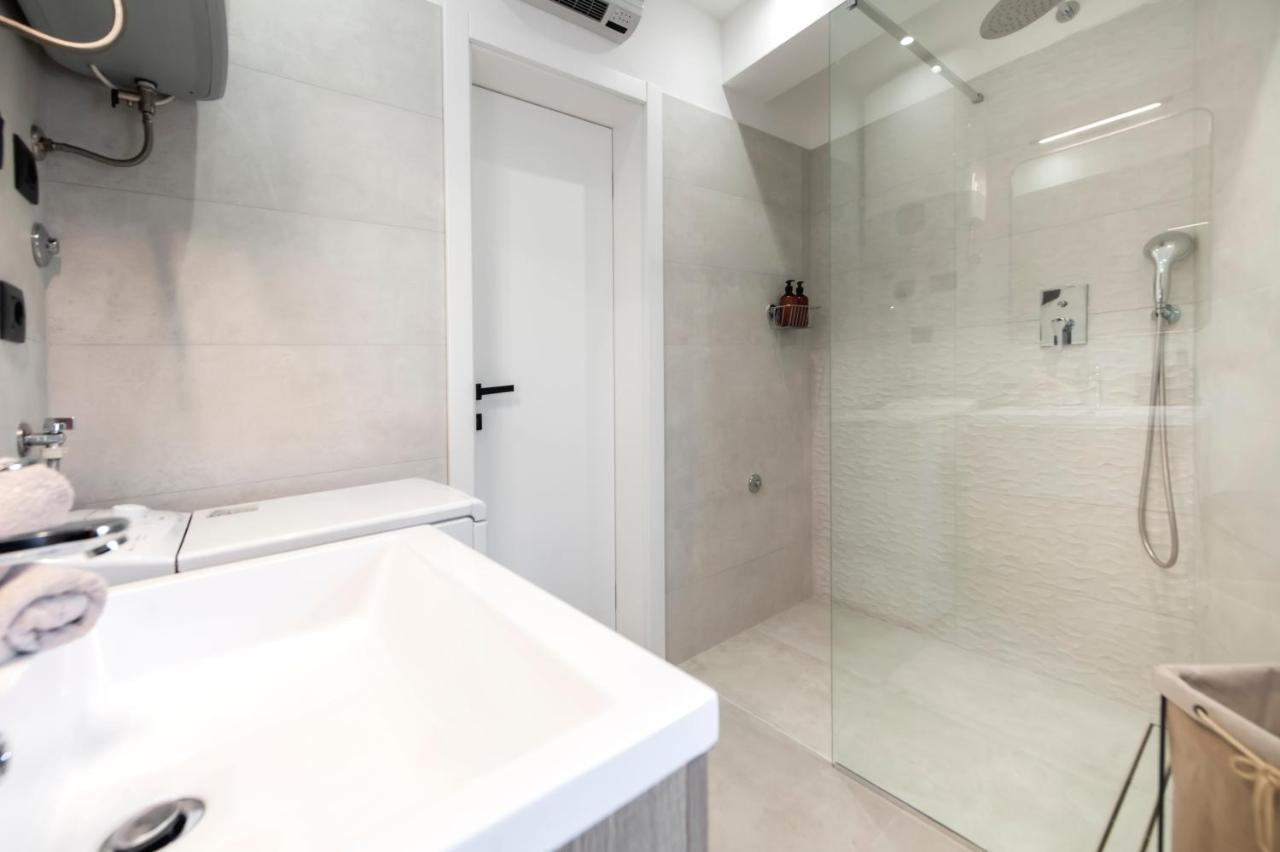 Modern And Cozy Apartments Salt & Pepper In Heart Of Rovinj Bagian luar foto