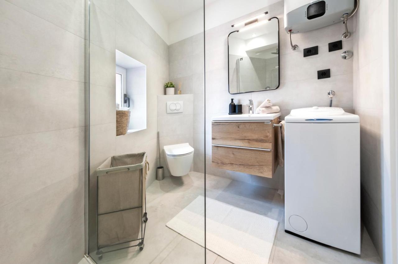 Modern And Cozy Apartments Salt & Pepper In Heart Of Rovinj Bagian luar foto