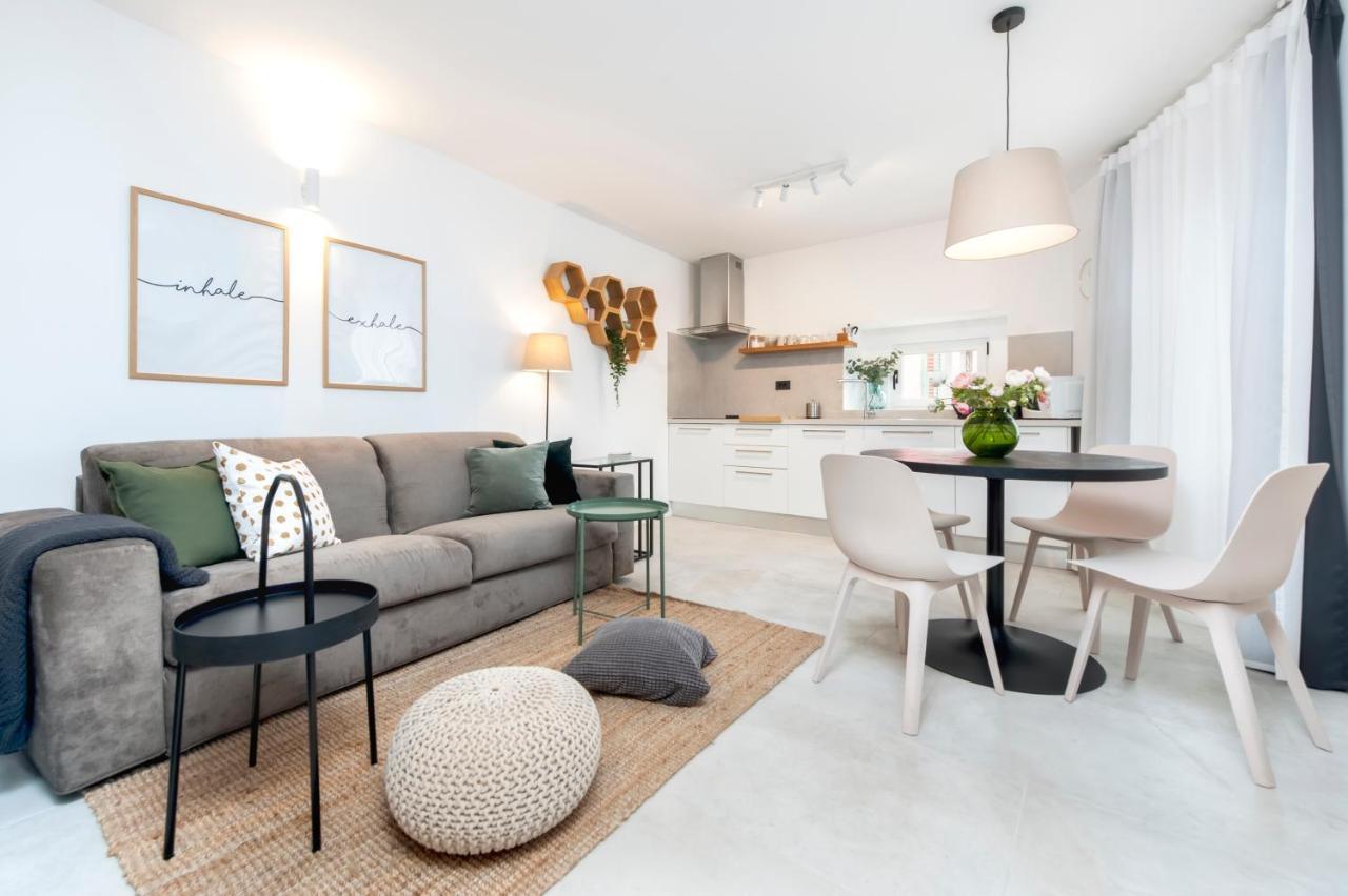 Modern And Cozy Apartments Salt & Pepper In Heart Of Rovinj Bagian luar foto